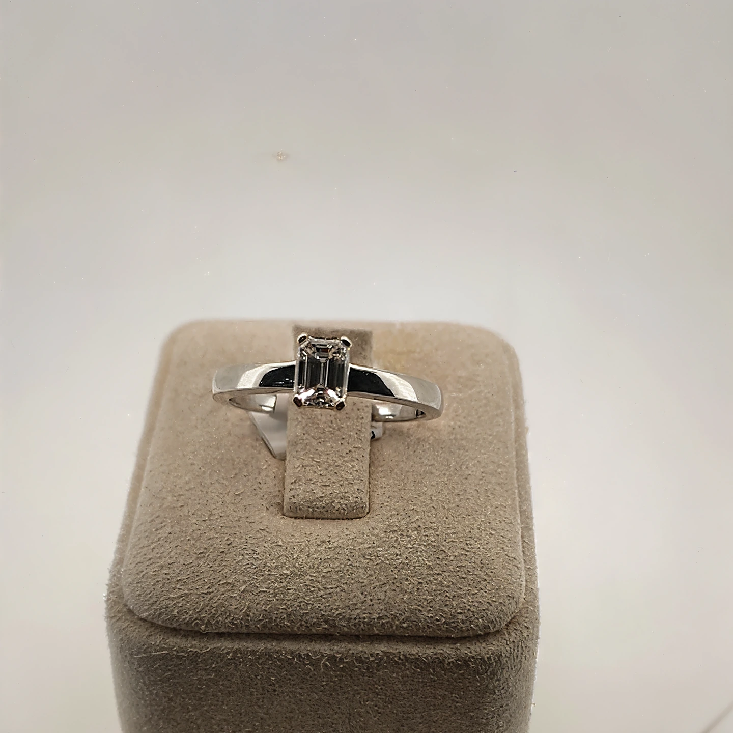 Lab Grown Diamond