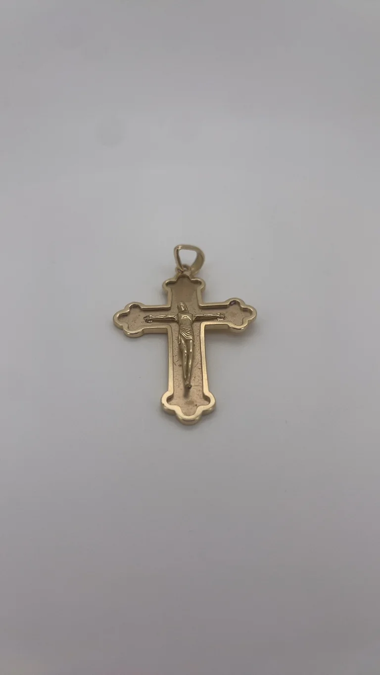 14 Karat Gold, Kreuzanhänger